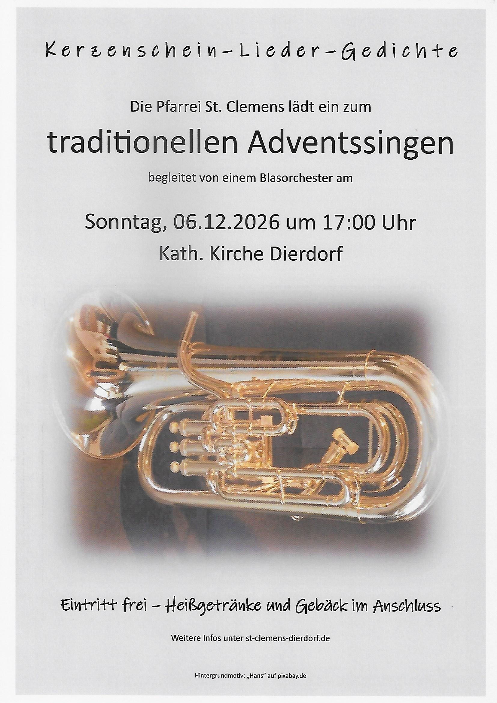 Traditionelles Adventssingen begleitet von einem Blasorchester