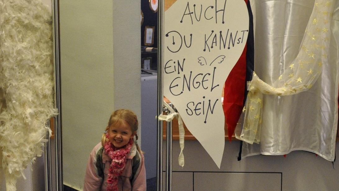 Pfarrbriefservice-Engel-Michael Bogedain