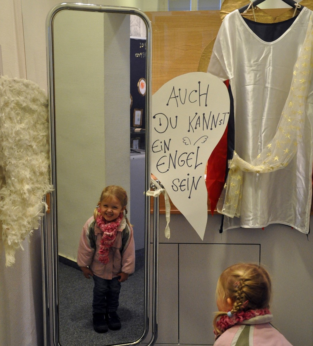 Pfarrbriefservice-Engel-Michael Bogedain