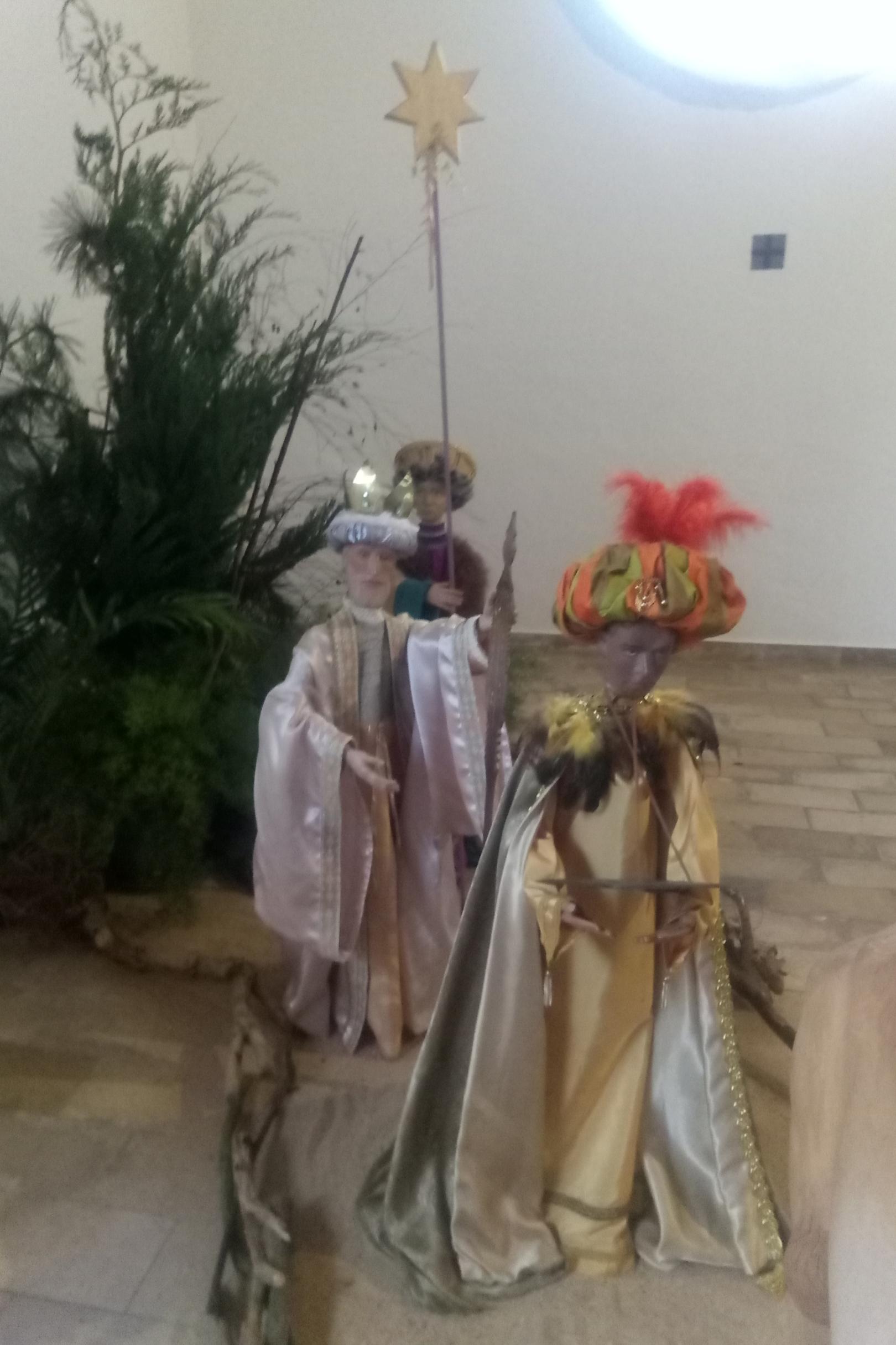 2025_6_Krippe_Könige-kommen_03